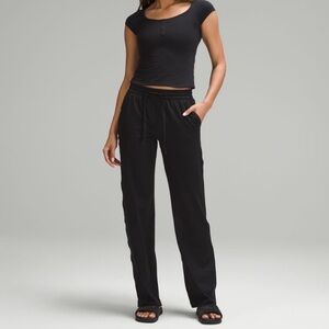 Lululemon Soft Jersey Straight-Leg Mid-Rise Pants Regular